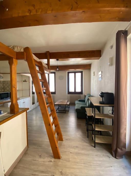 Centre - Joli Appartement *